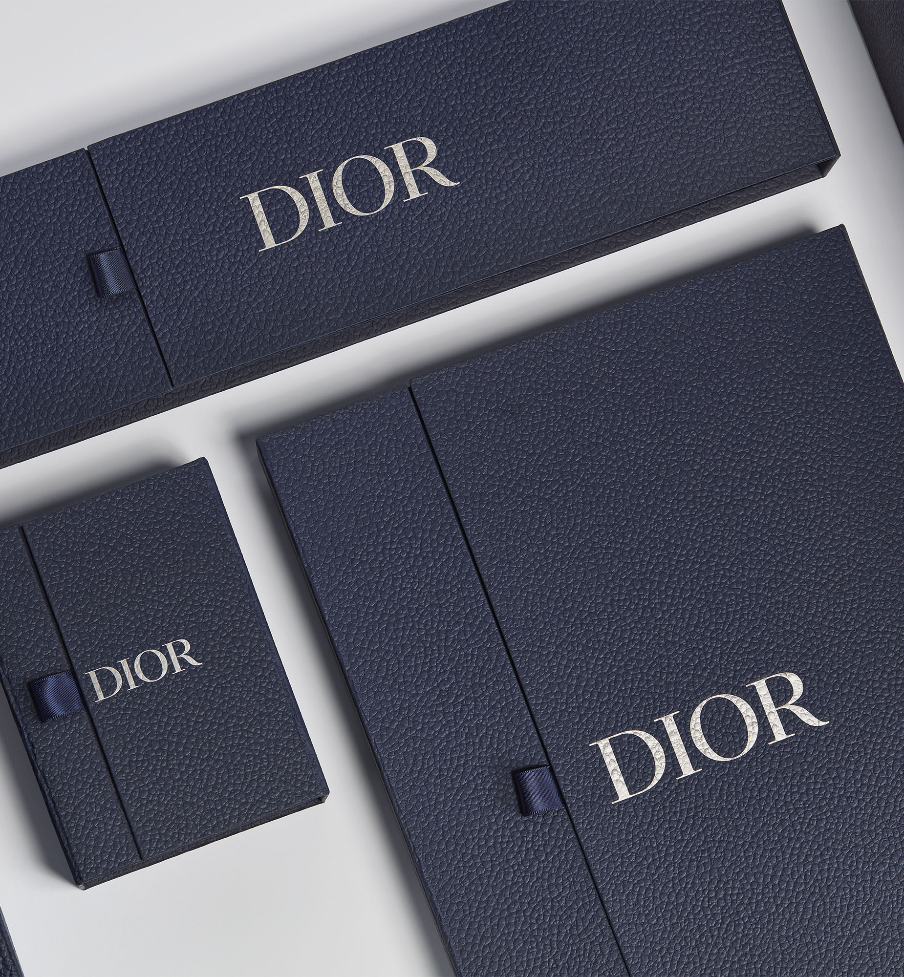 Dior メンズギフトBOXセット4点(定価約23000円) Dior Homme Set: Limited-Edition Dior Fragrance Set | DIOR