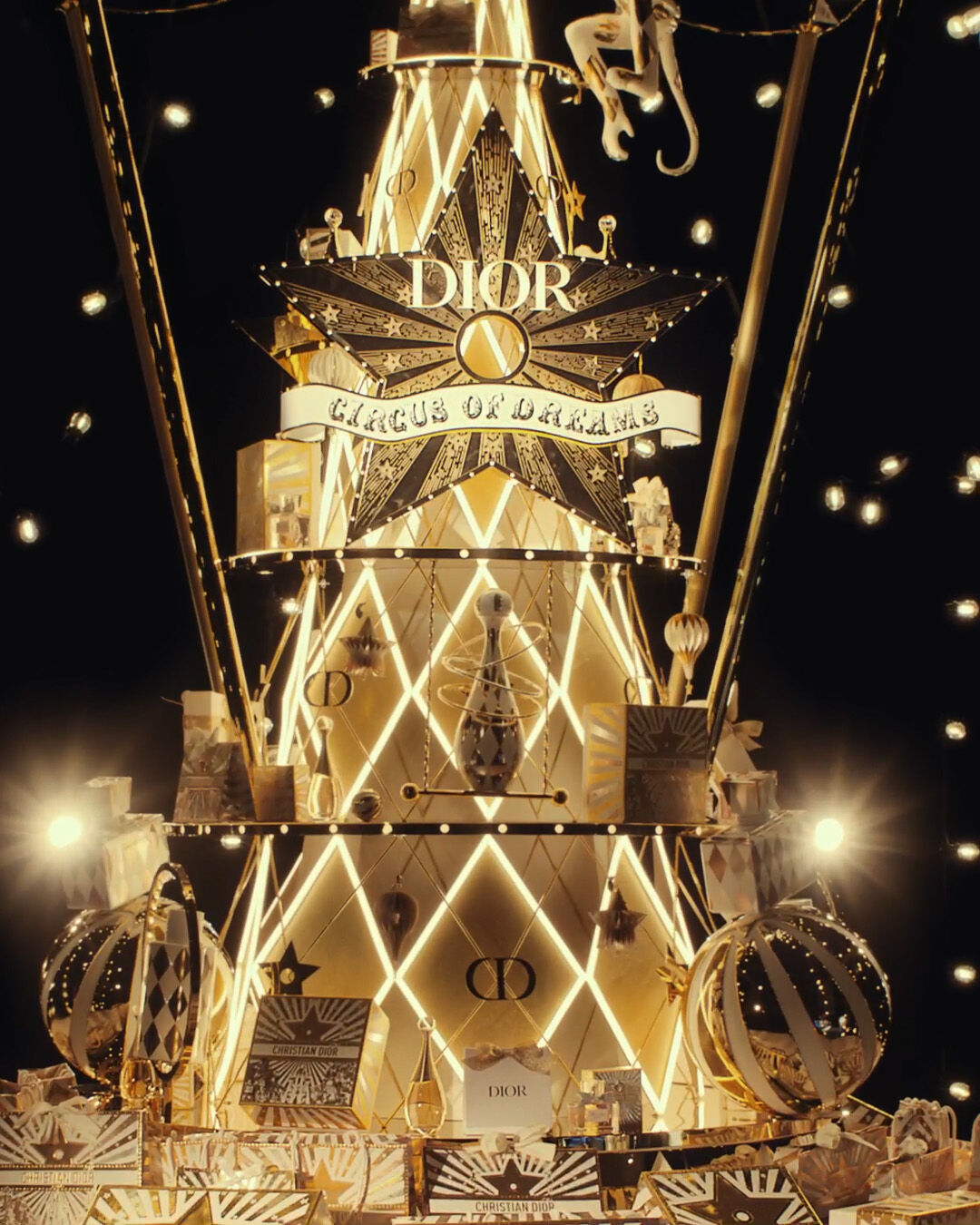 DIOR】Holiday 2025: All Gifts for the Home | DIOR