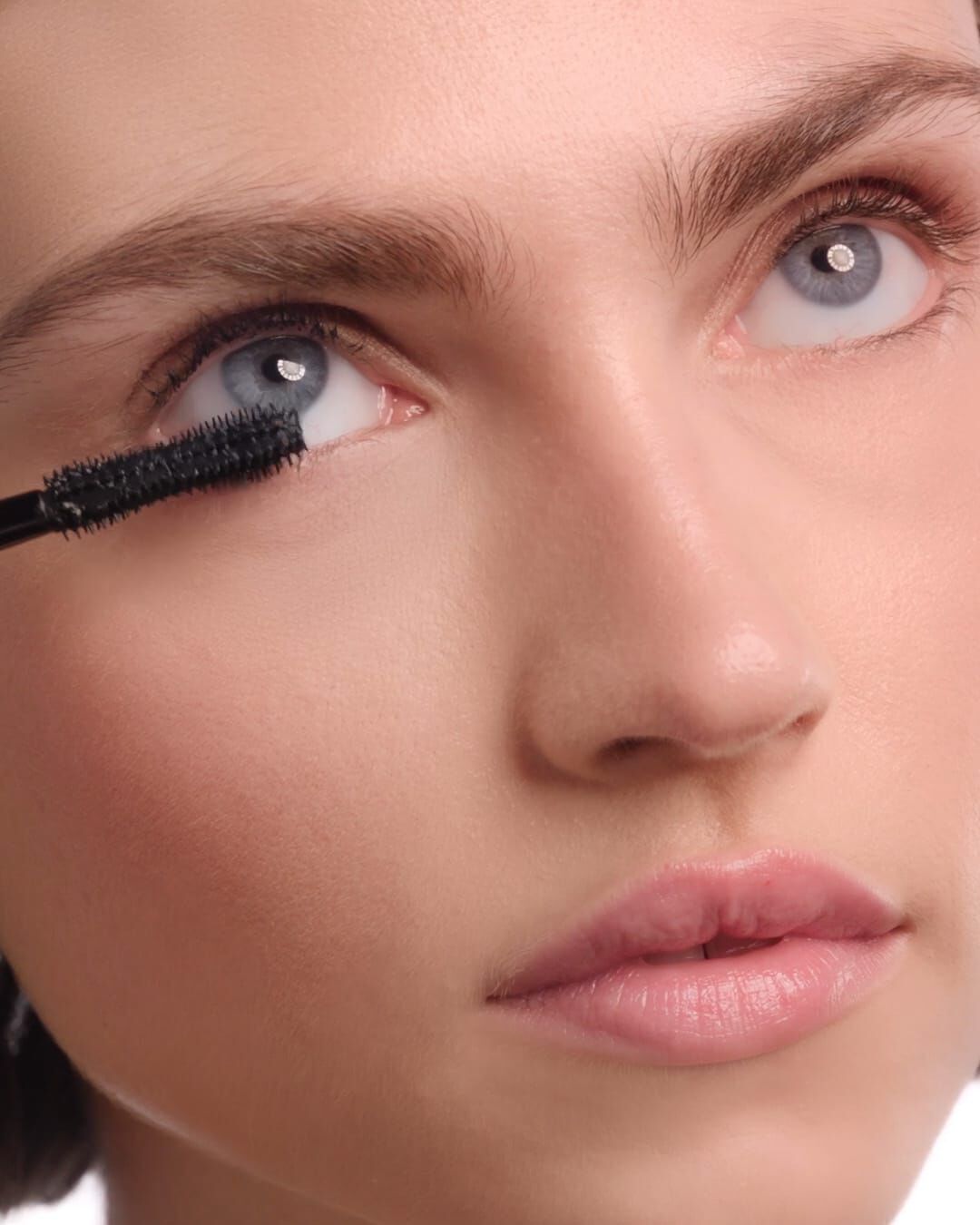 DIOR】 新作 マスカラ ディオールショウ オーバーボリューム