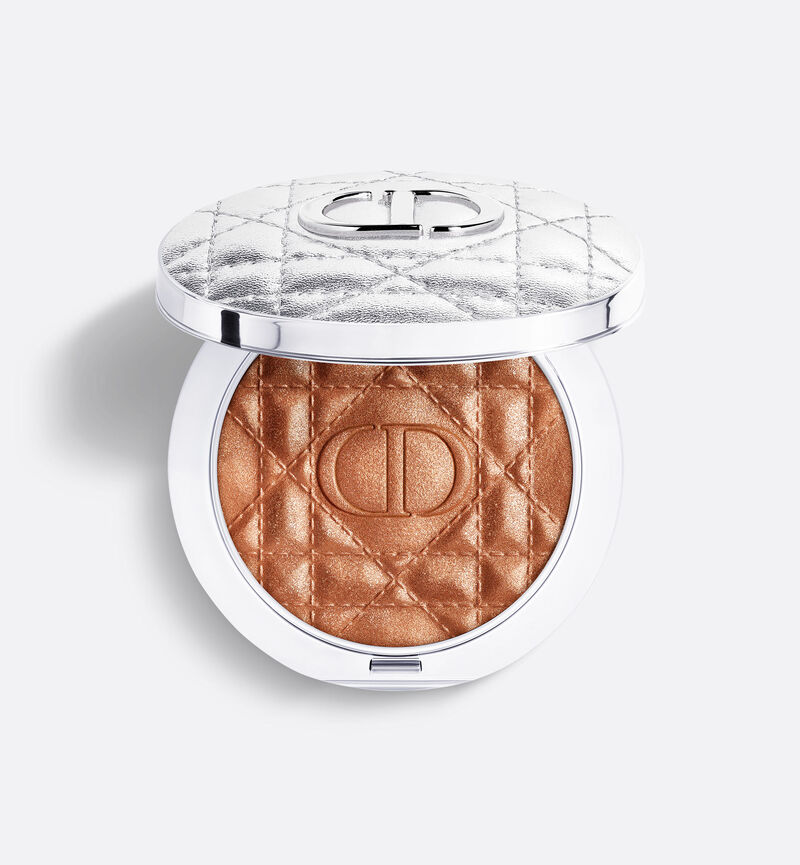 Dior Forever Glow Luminizer  - Highlighter Powder - Long Wear - with Hyaluronic Acid