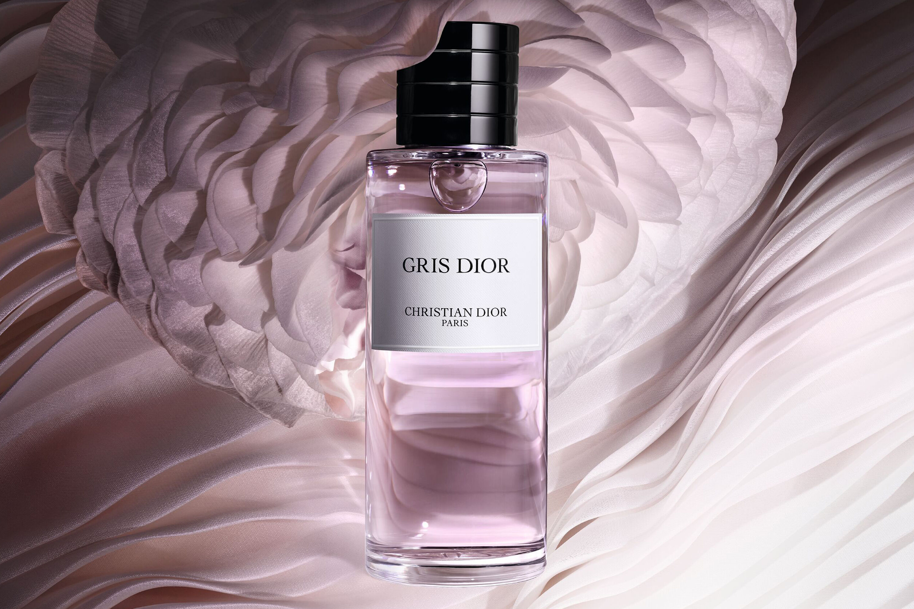 Gris Dior: Unisex Eau de Parfum with chypre and citrus notes | Dior US