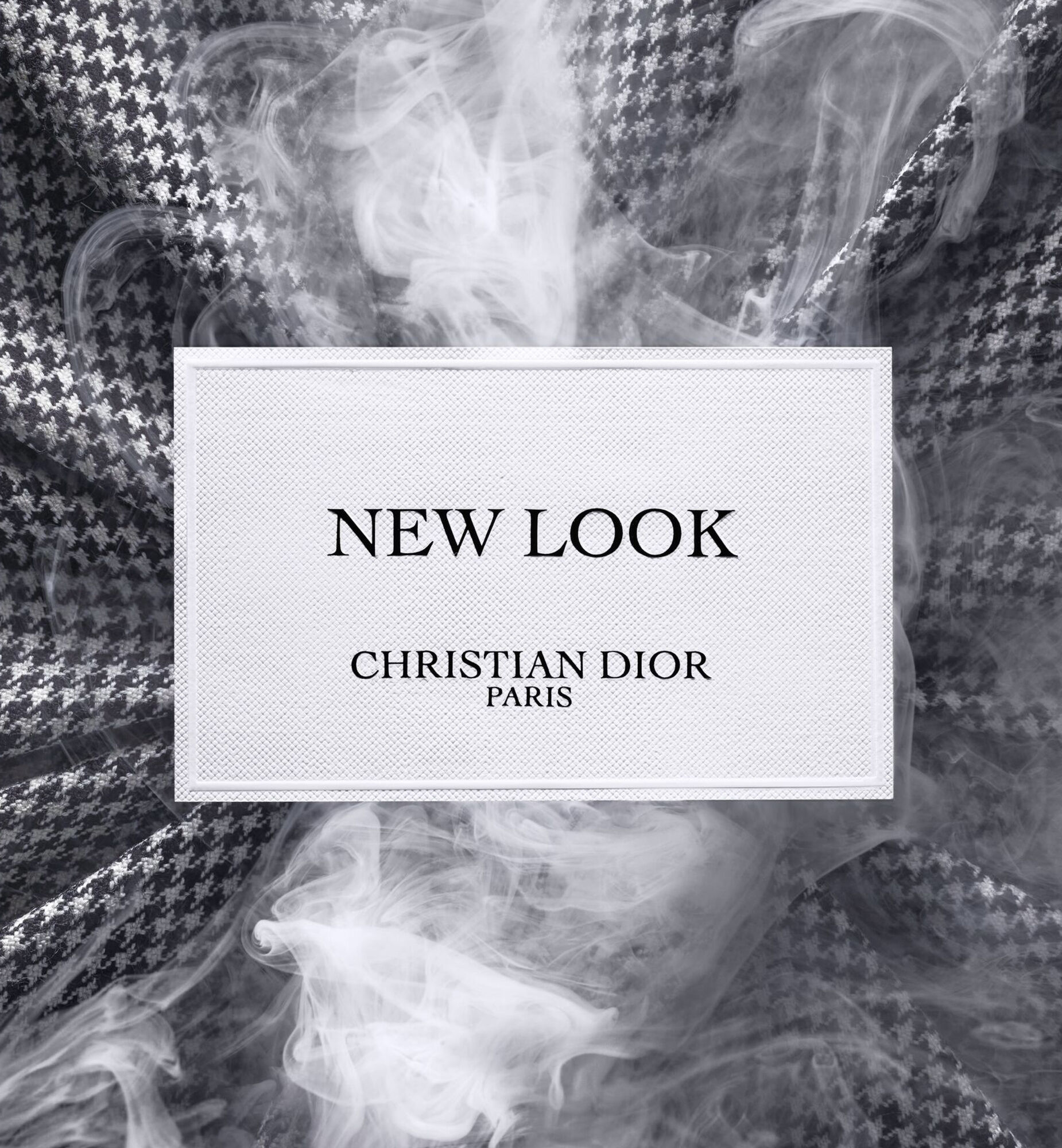 New Look: Eau de Parfum with Aldehyde and Ambery Notes | DIOR US