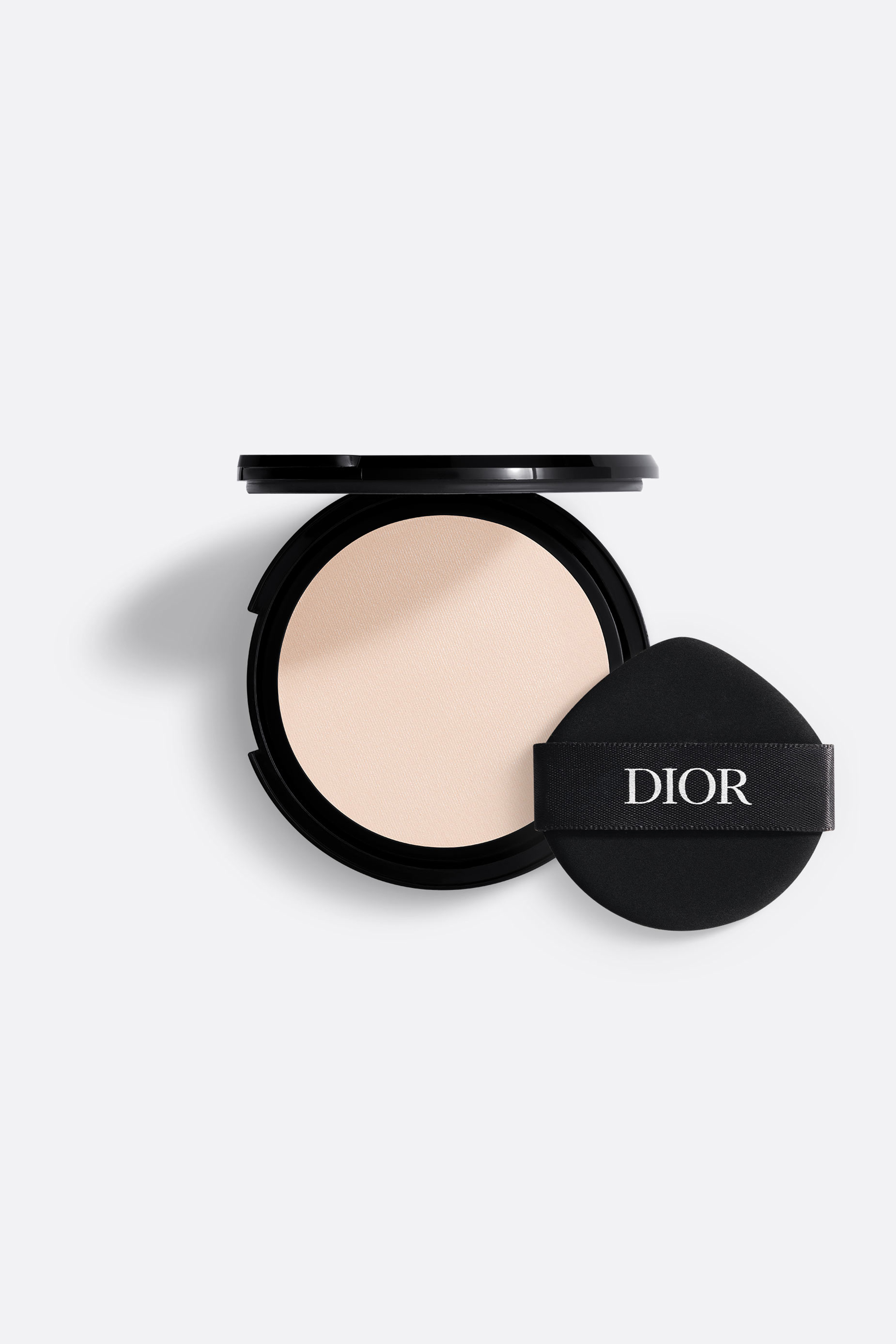 ファンデーション Dior FOREVER HYDRAGLOWCUSHON Y0472921_C047292101_E01_RHC.jpg