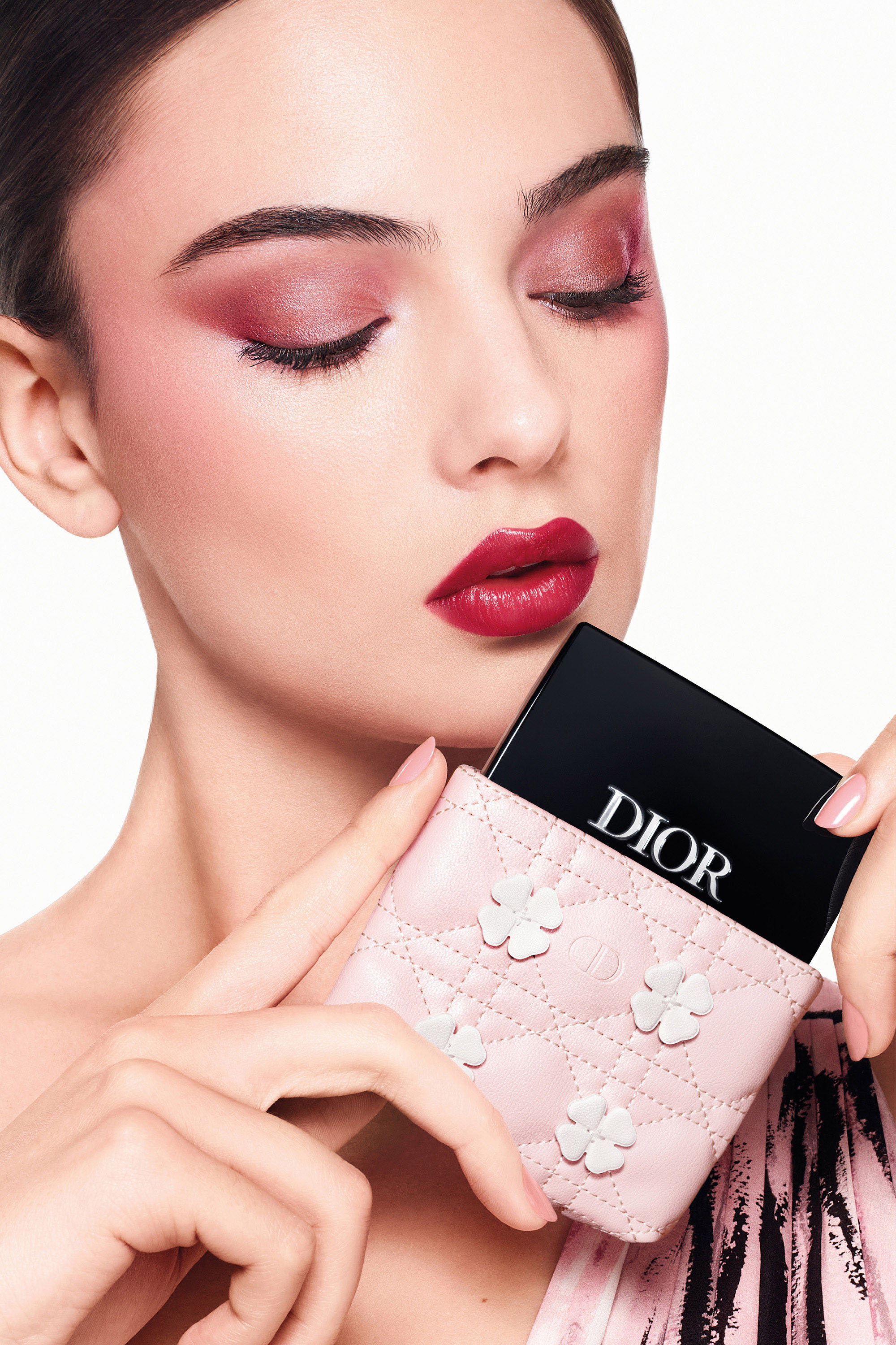 DIOR】 新作/限定 ディオールショウ サンク クルール アイシャドウ 365