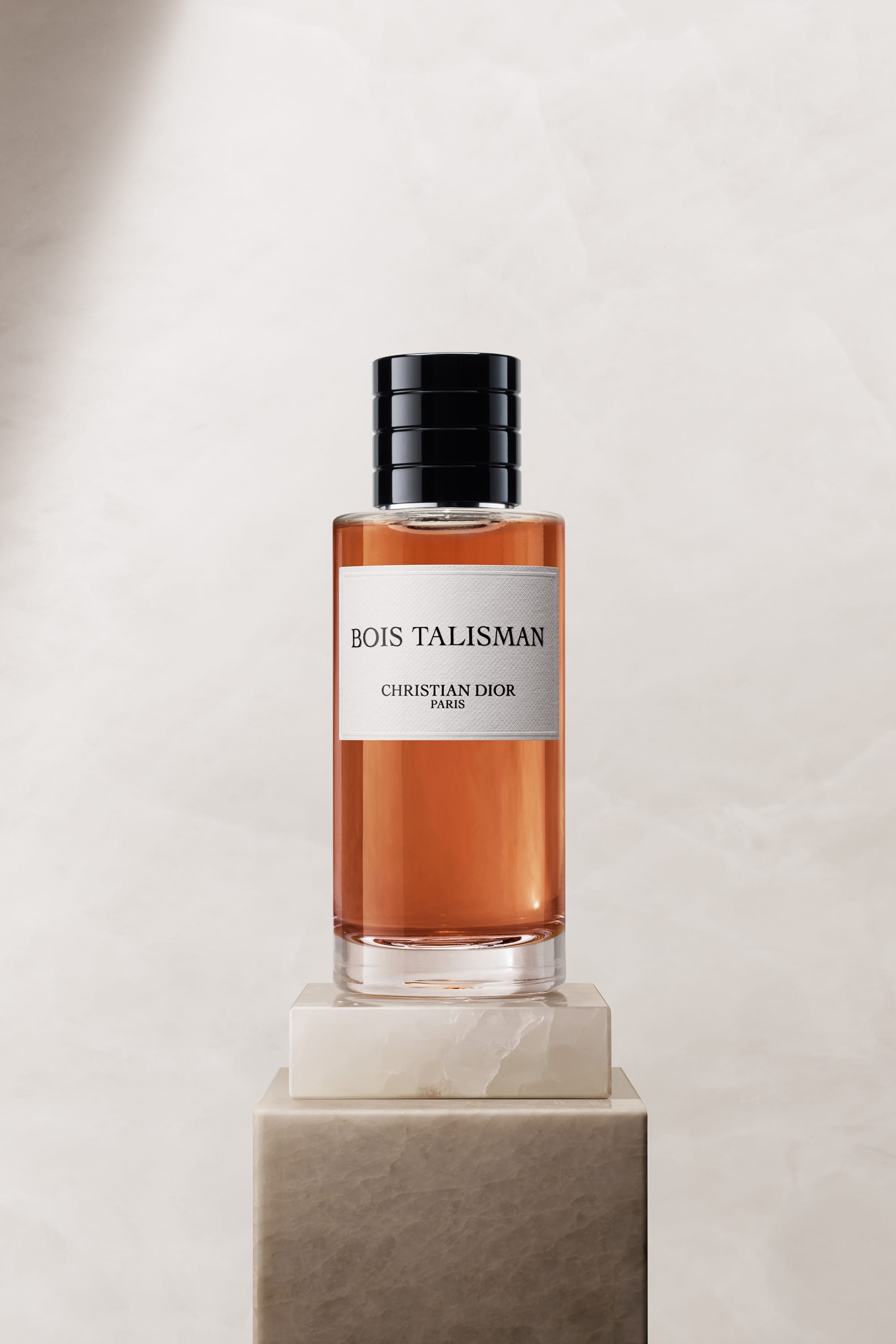 Bois Talisman: Unisex Eau de Parfum, Woody and Vanilla Notes | DIOR DK
