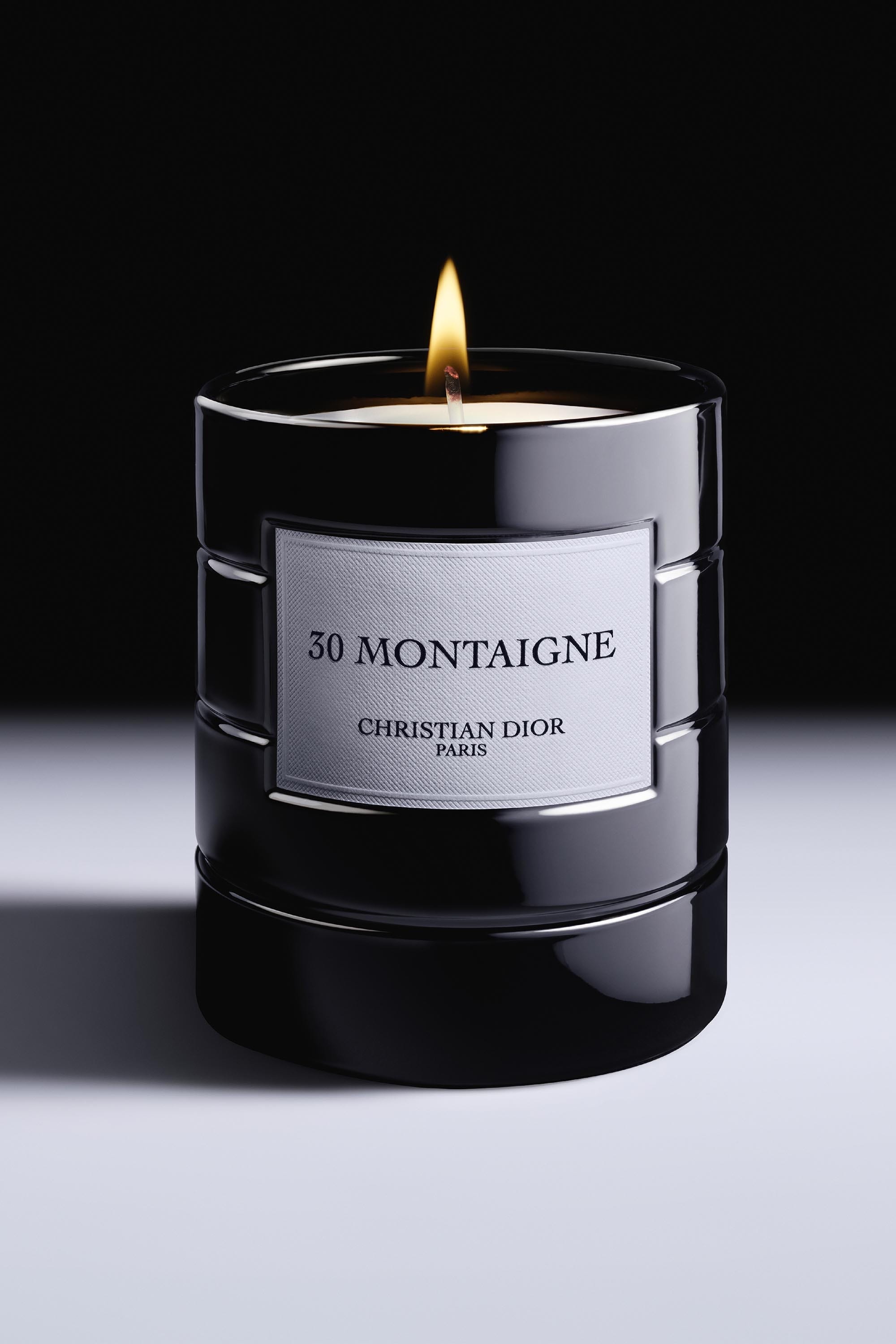 Christian Dior 30 Montaigne 香り付きキャンドル La Collection Privée Christian Dior scented candles | Dior AT