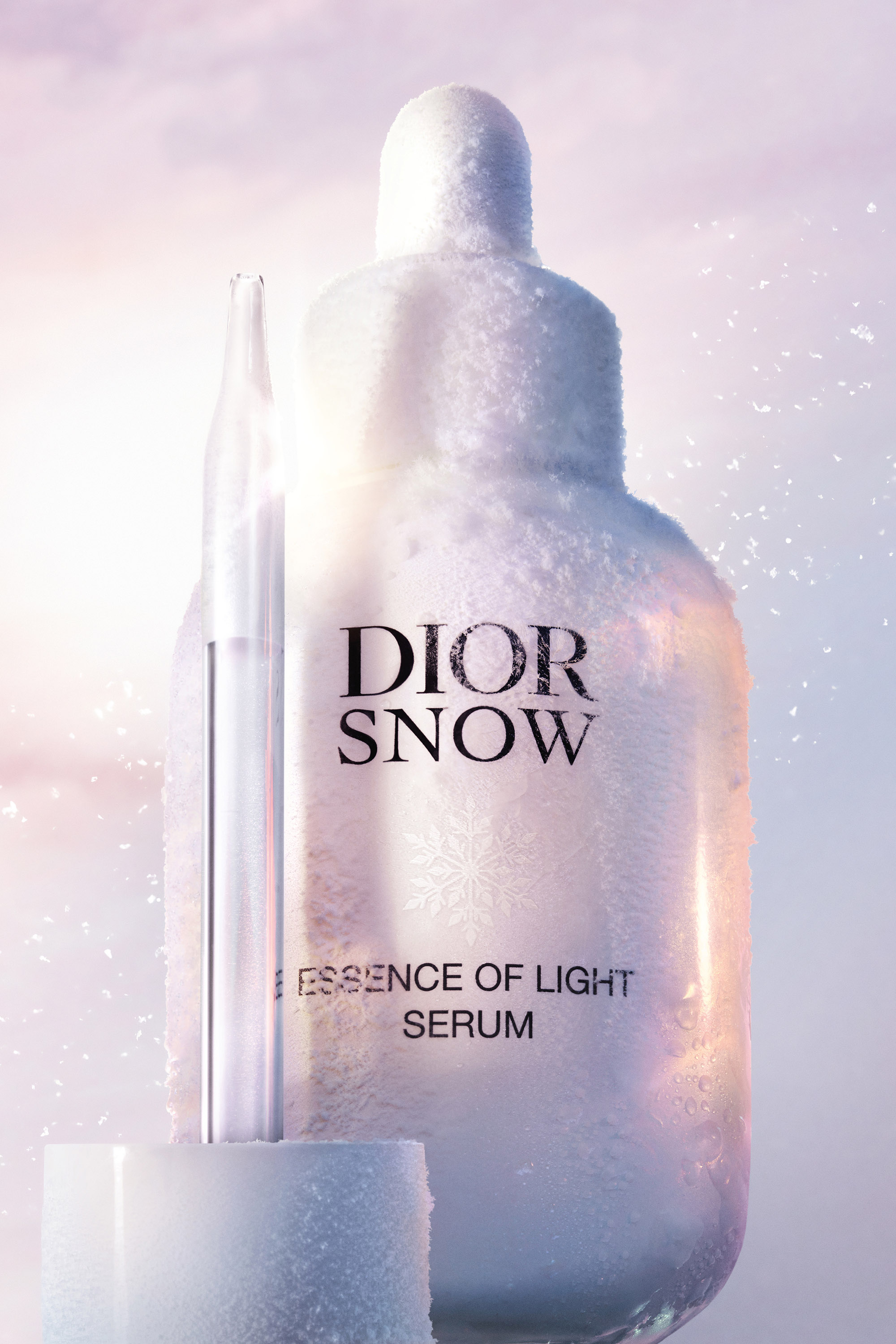 DIOR】 ディオール スノー エッセンス オブ ライト セラム (薬用美容液