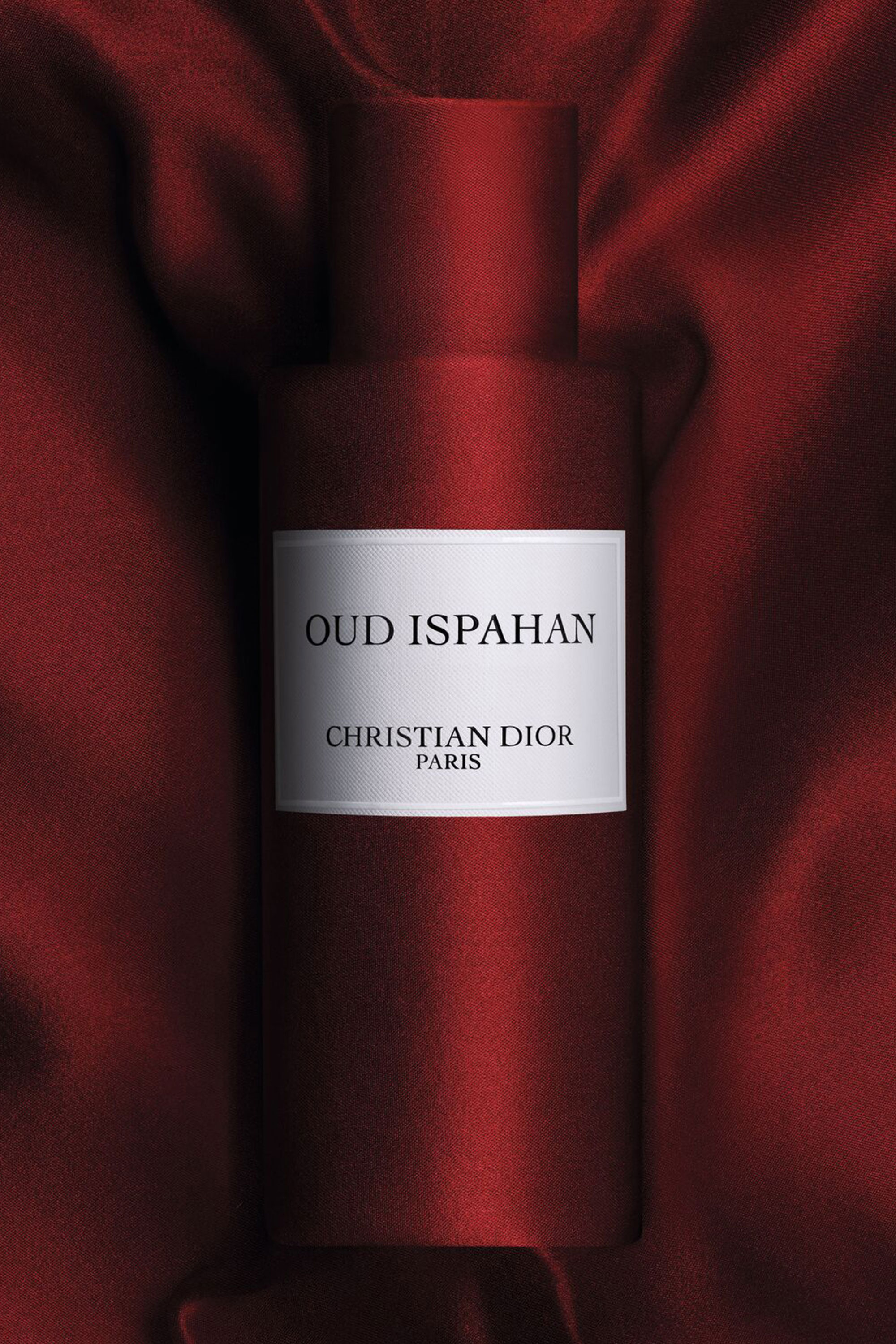 Oud Ispahan: warm genderless perfume with a floral signature | Dior US