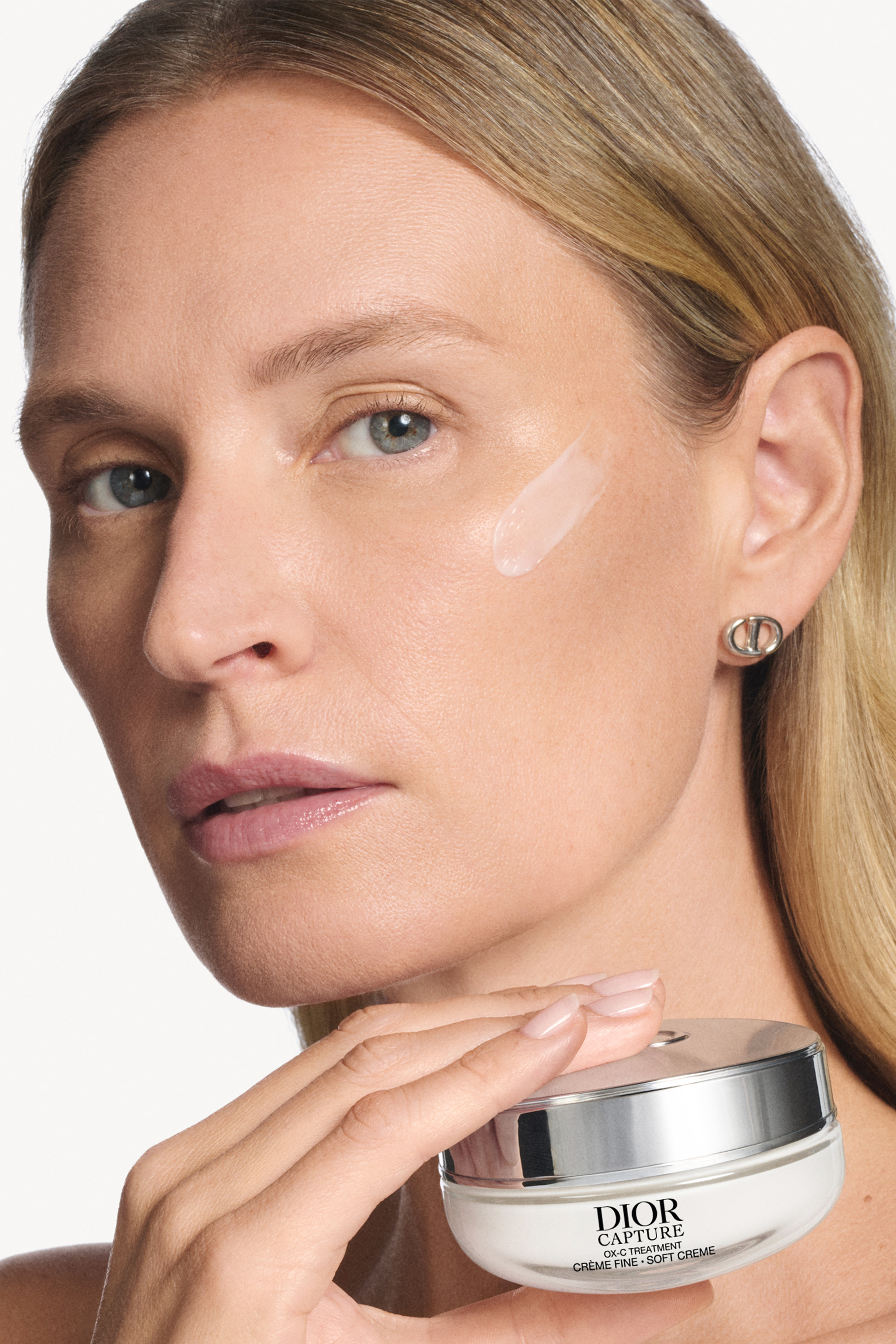 Dior Capture Soft Creme: an age-defying cream with a light texture