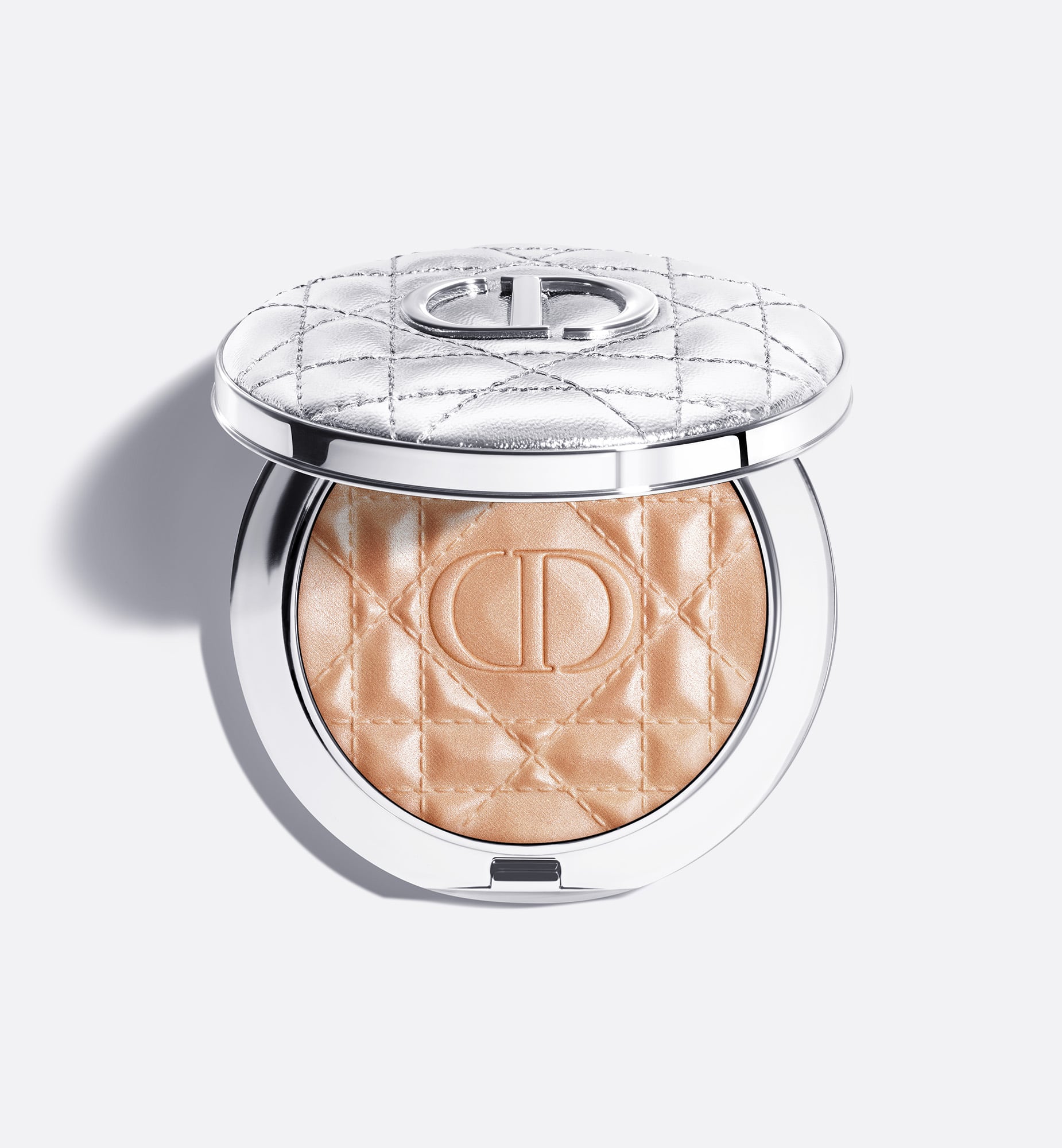 DIOR】 新作 ディオールスキン フォーエヴァー グロウ ルミナイザー