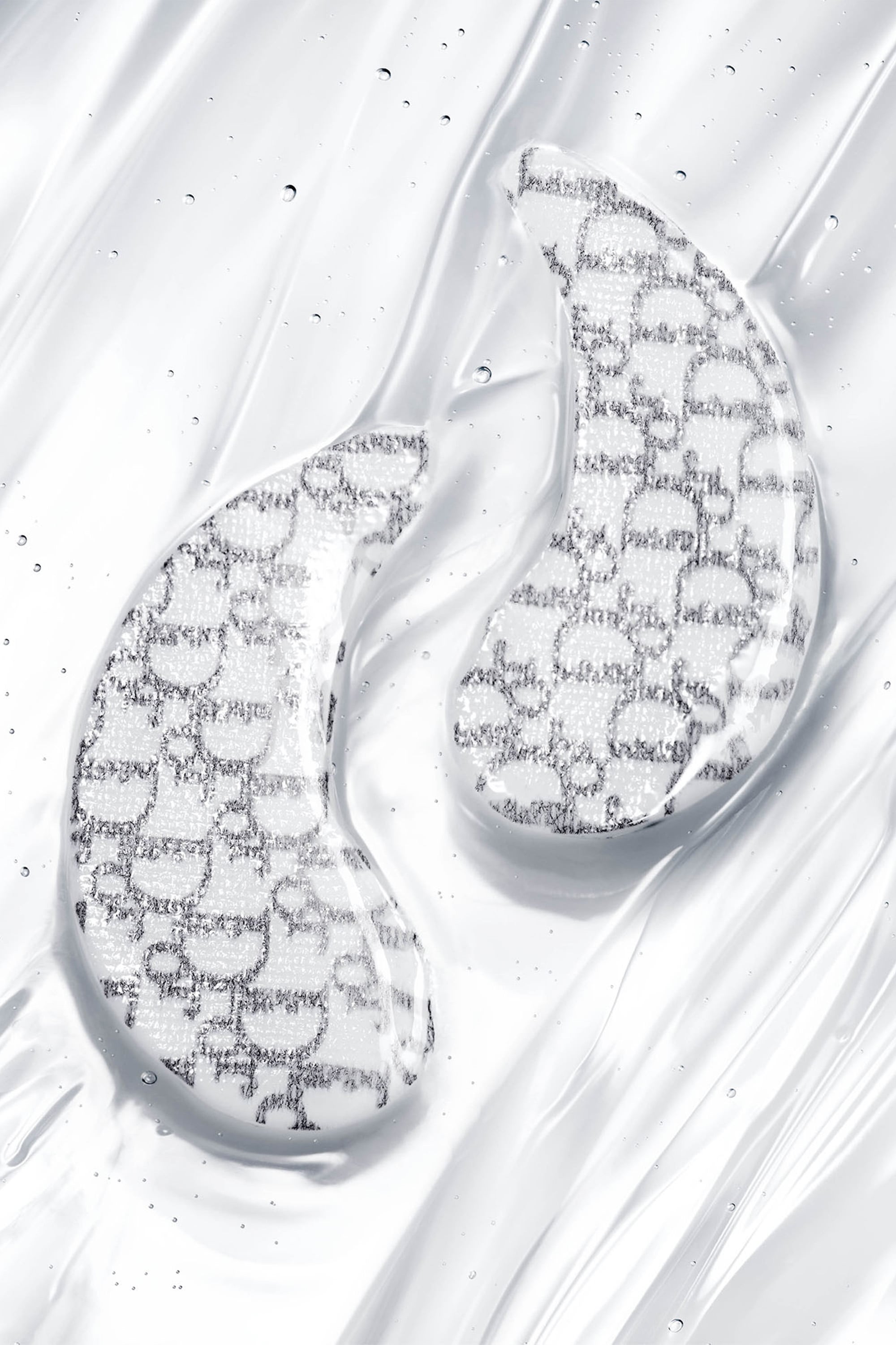 Hydrating Under Eye Patches - Combat Digital Fatigue | DIOR US