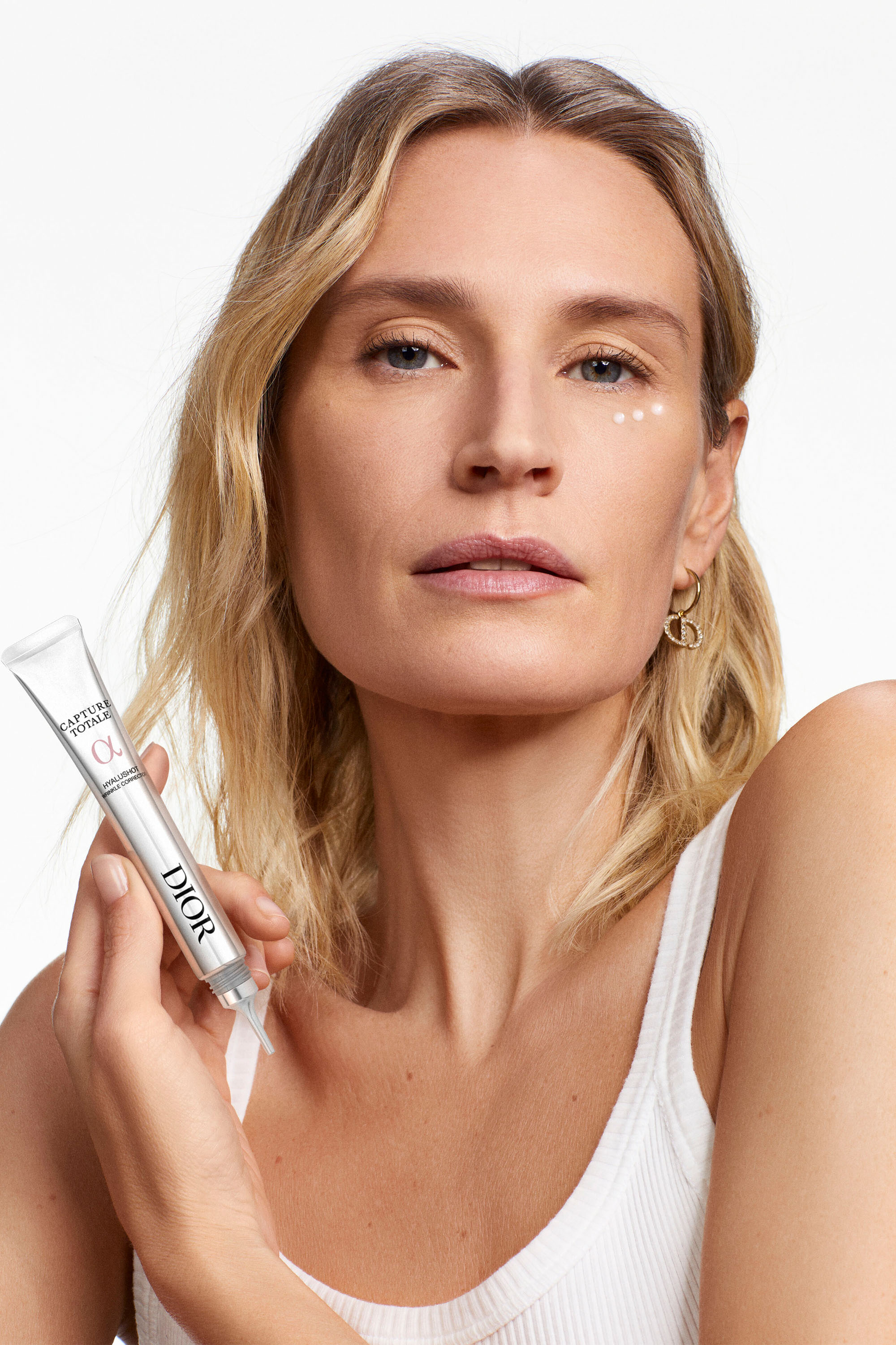 DIOR】 カプチュール トータル ヒアルショット - スキンケア