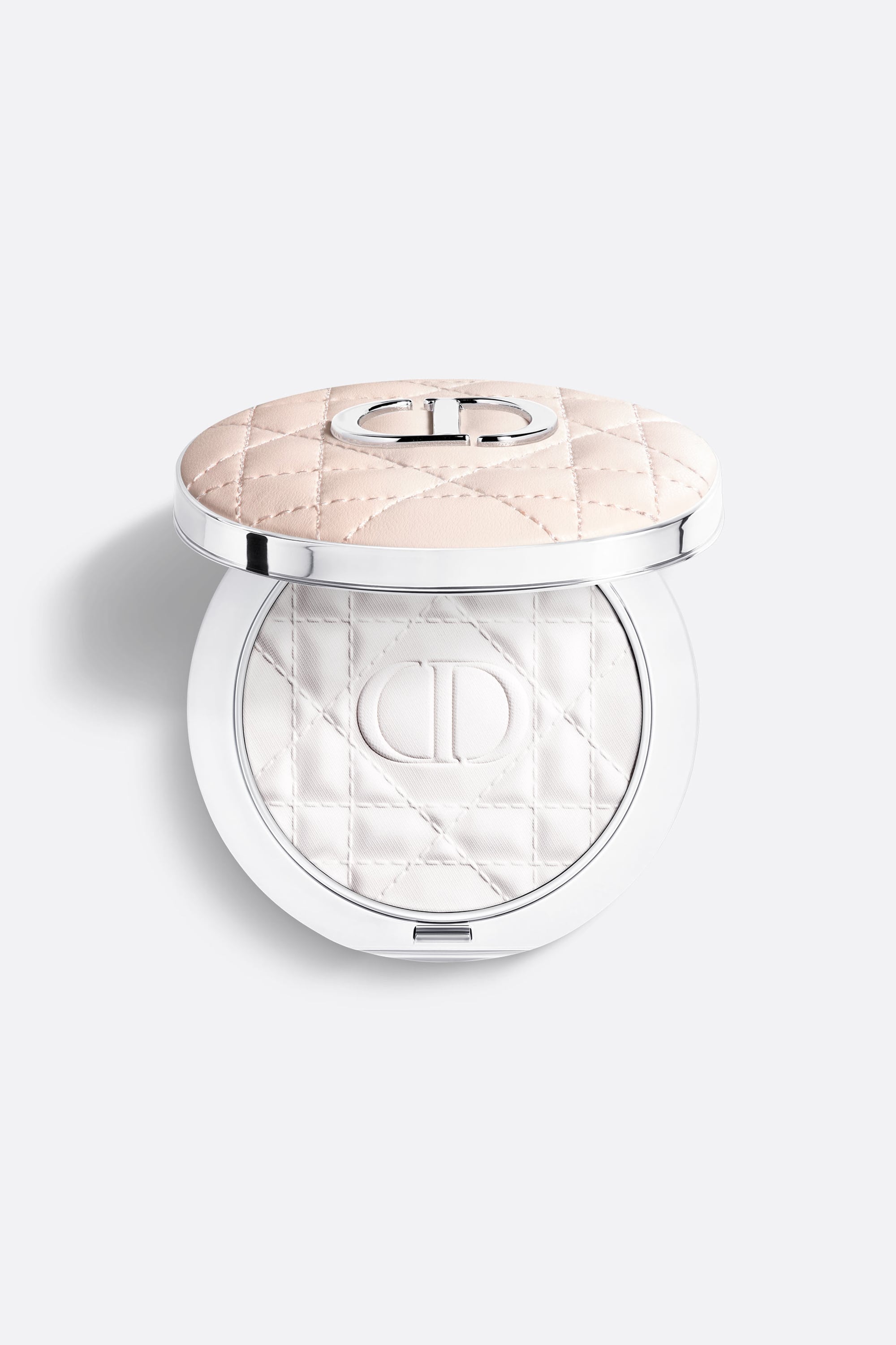 DIOR】 ディオールスキン フォーエヴァー ヌード ラディアント