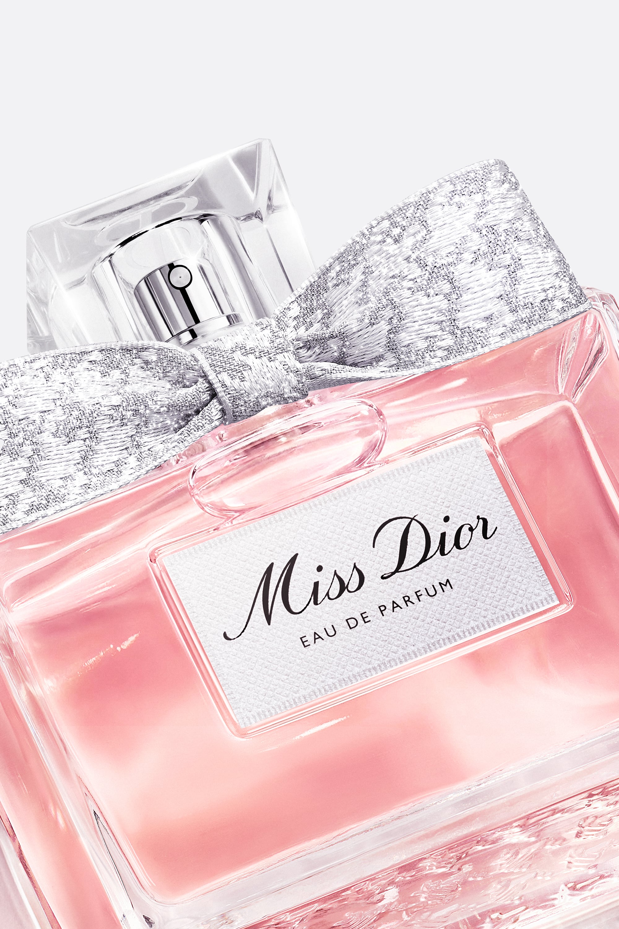 【新作】Miss Dior パルファム 50ml Miss Dior Eau de Parfum: floral, vanilla, and sensual notes | Dior US