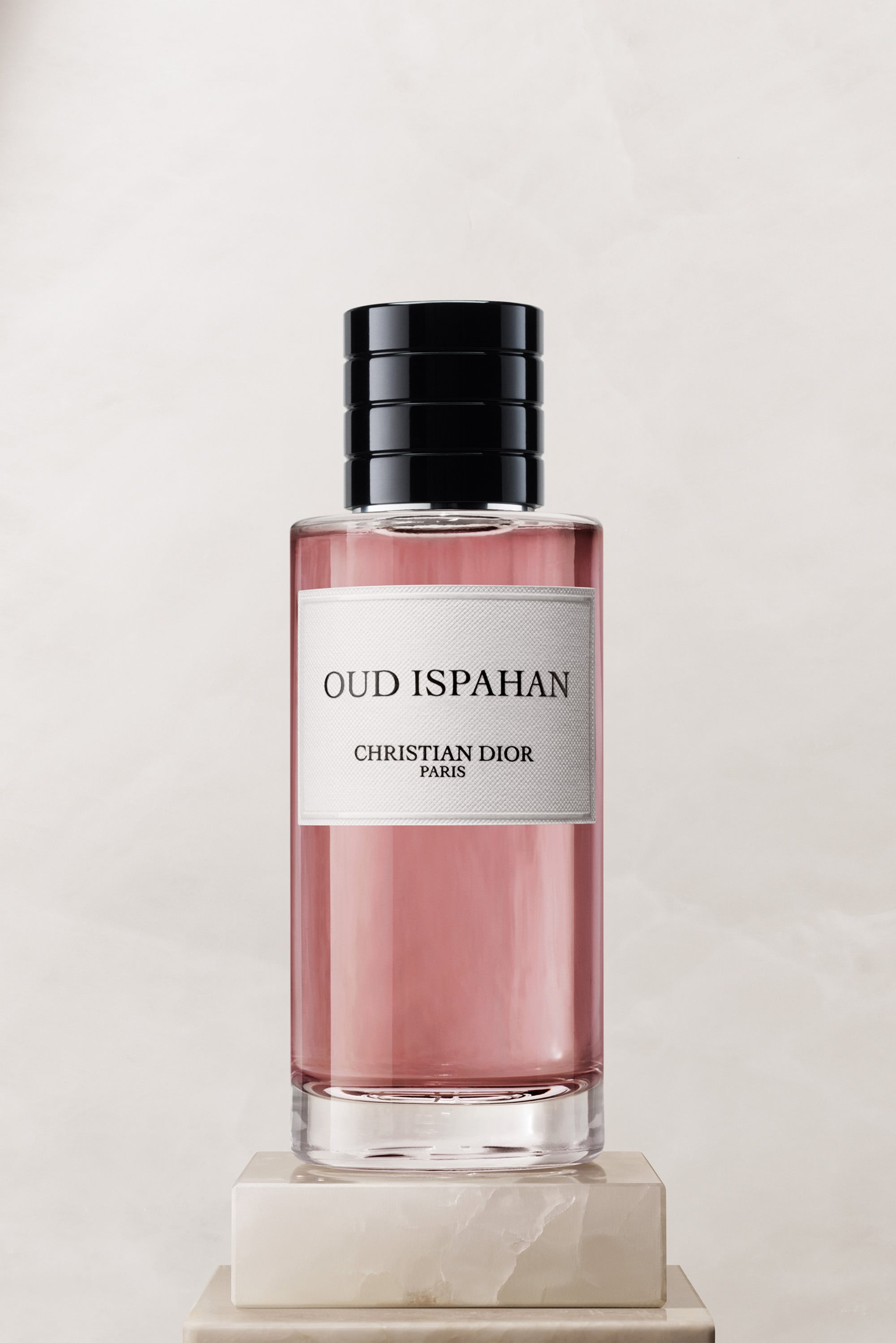 Oud Ispahan: warm genderless perfume with a floral signature | Dior US