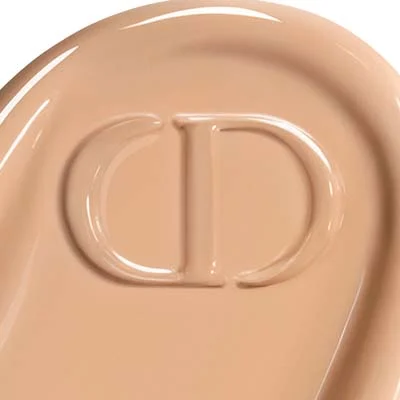 一度使用Dior ディオール フォーエヴァー フルイド スキン グロウ DIOR】ディオール フォーエヴァー フルイド スキン グロウ & ウェアと