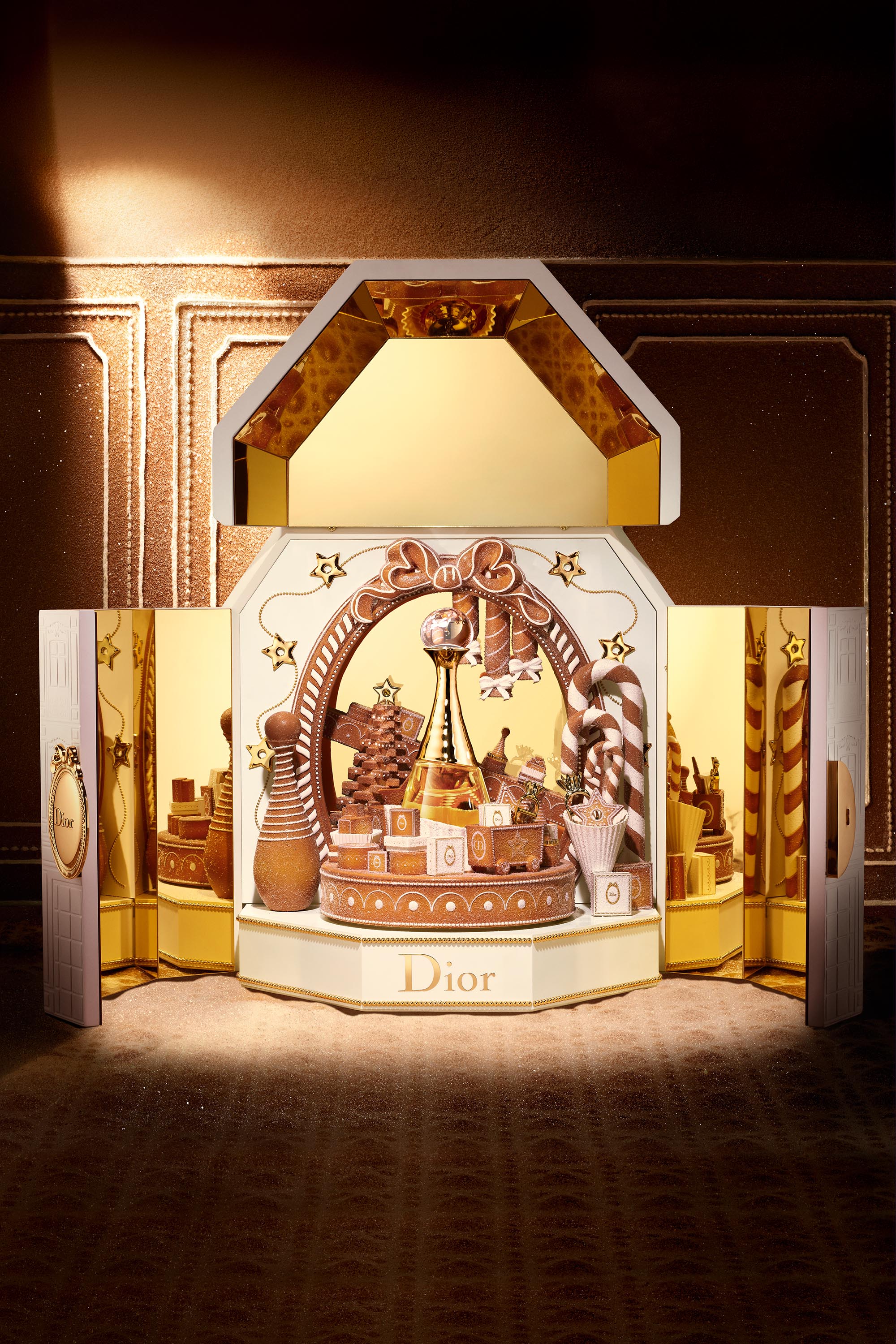 Music box with J'adore l'Or fragrance: Dior perfume Christmas gift