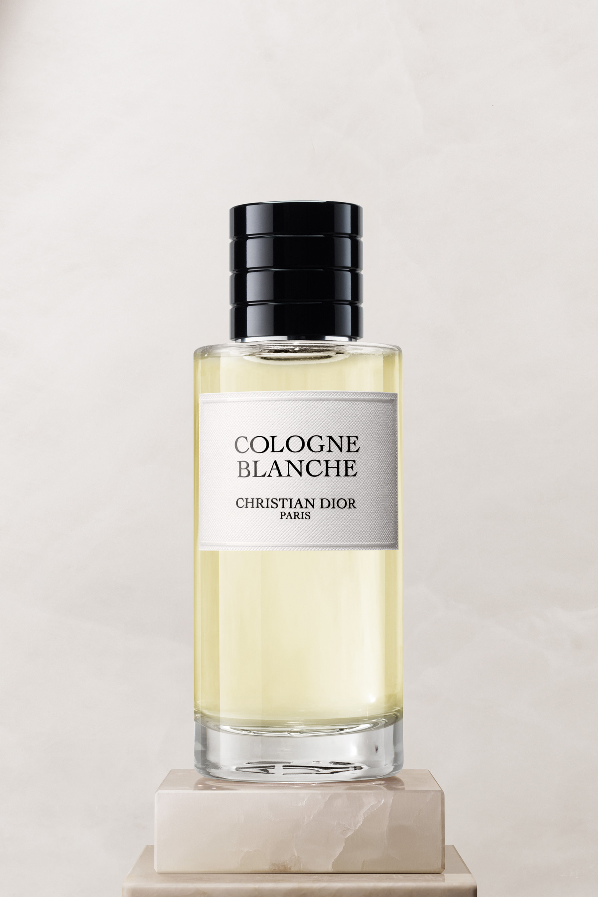 クリスチャンディオール　コローニュブランシュ　香水　250ml Cologne Blanche: Eau de Parfum with Floral and Amber Notes | DIOR US