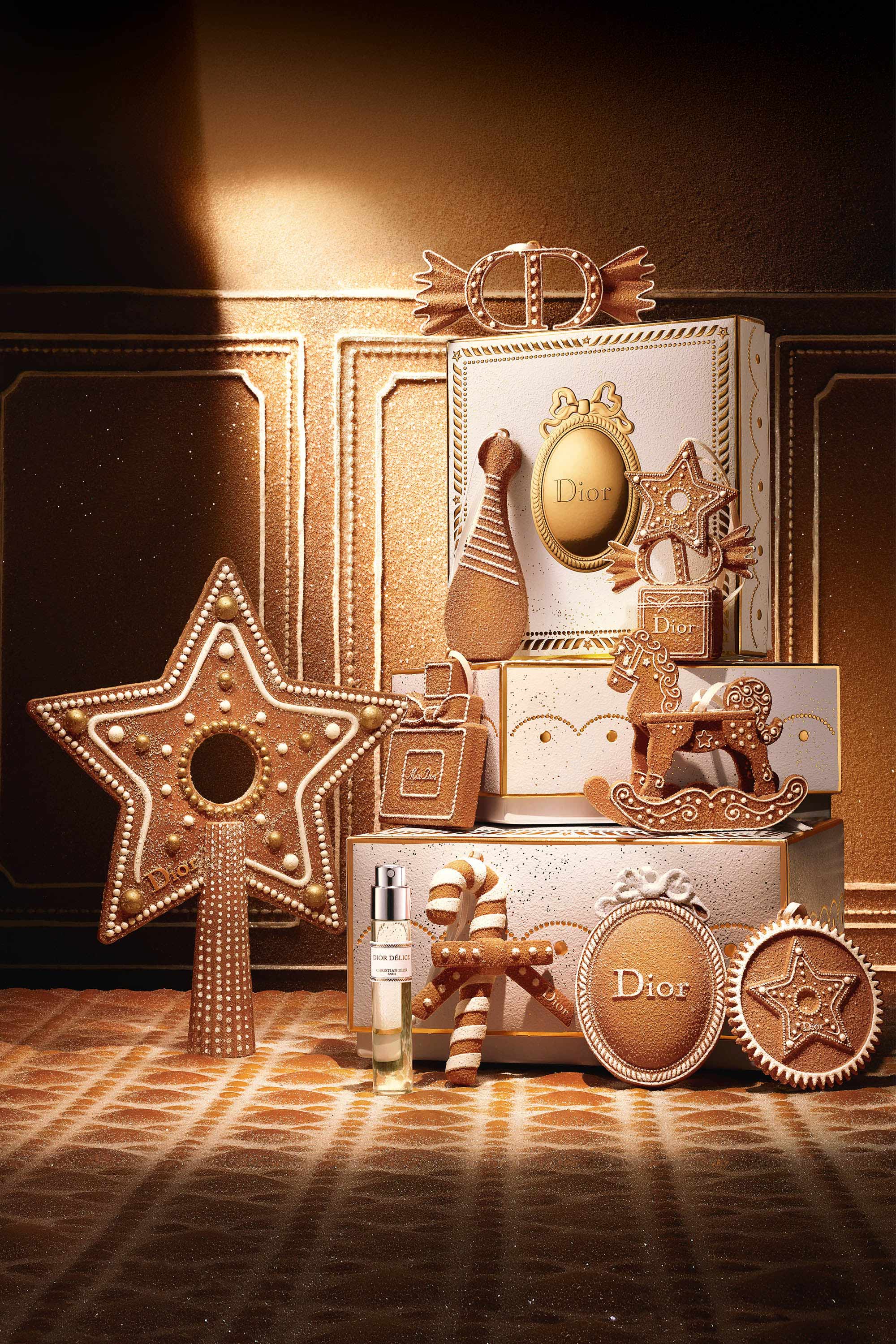Dior Christmas tree ornament set: 16 holiday ornaments and 1 tree