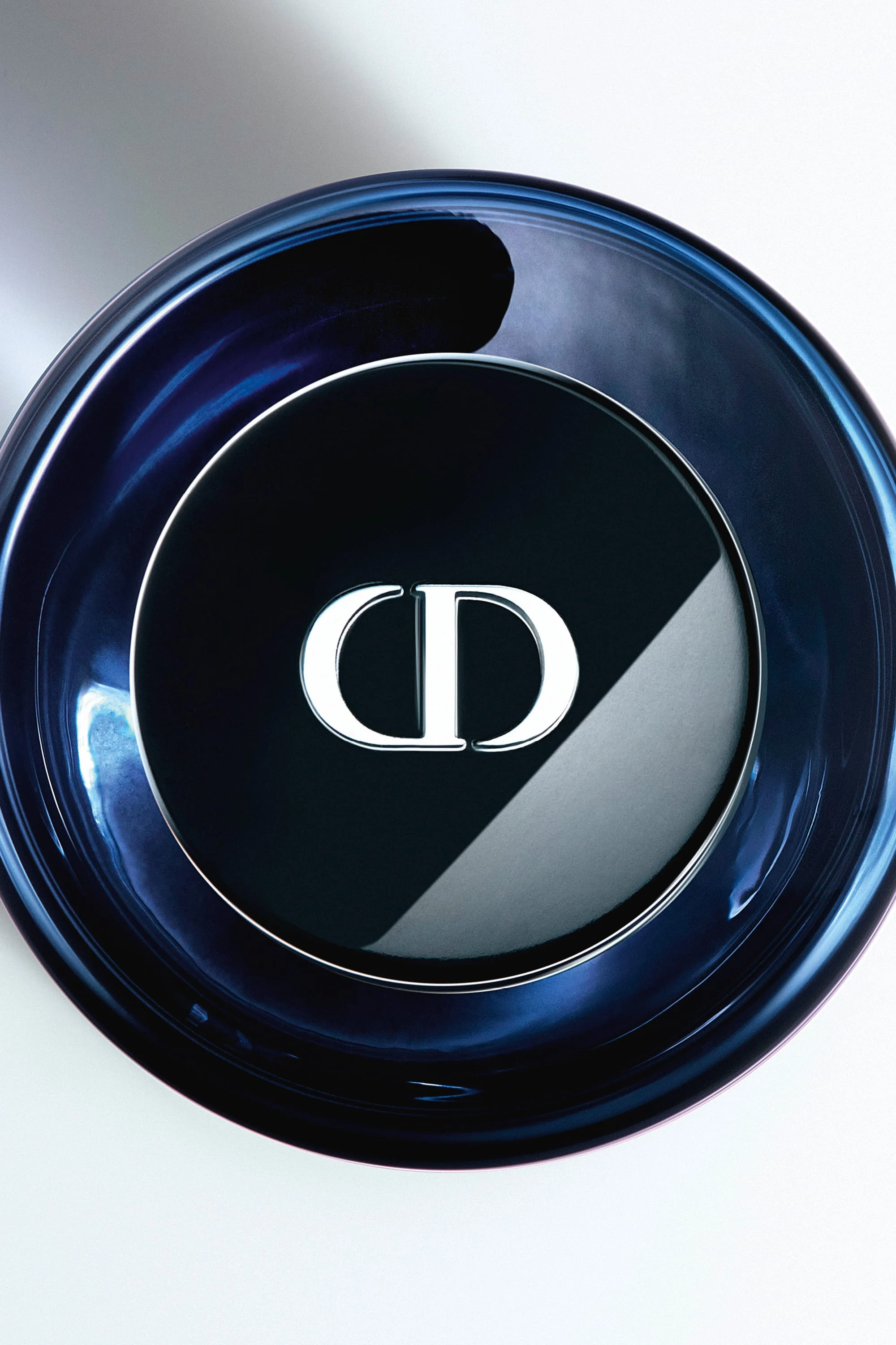 Dior ソヴァージュ オードゥ パルファン 純正トラベルスプレー レザー調 Y0785220_F078524009_E02_RHC.jpg