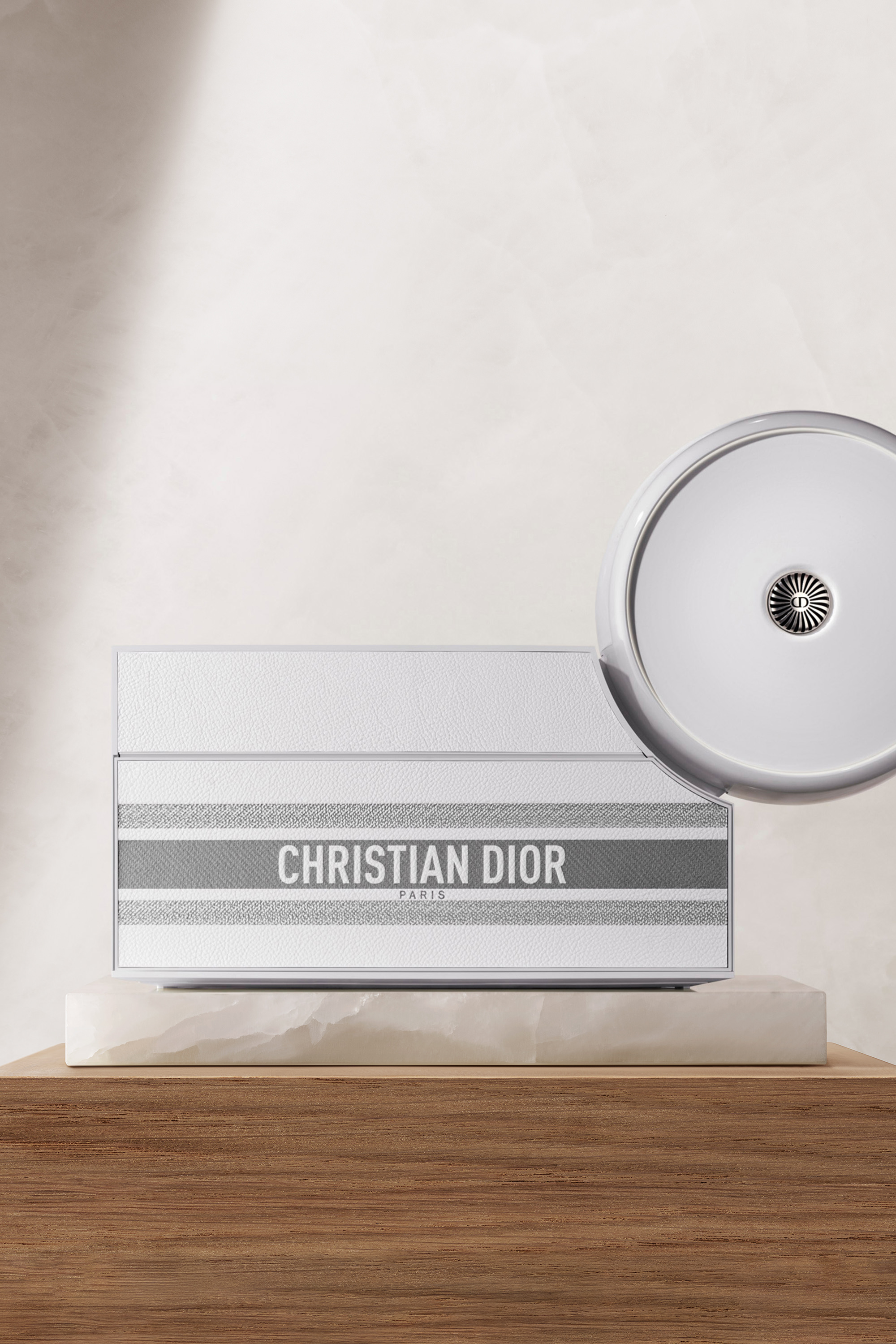 Dior x Compoz D-Air Electric Home Fragrance Diffuser | DIOR US