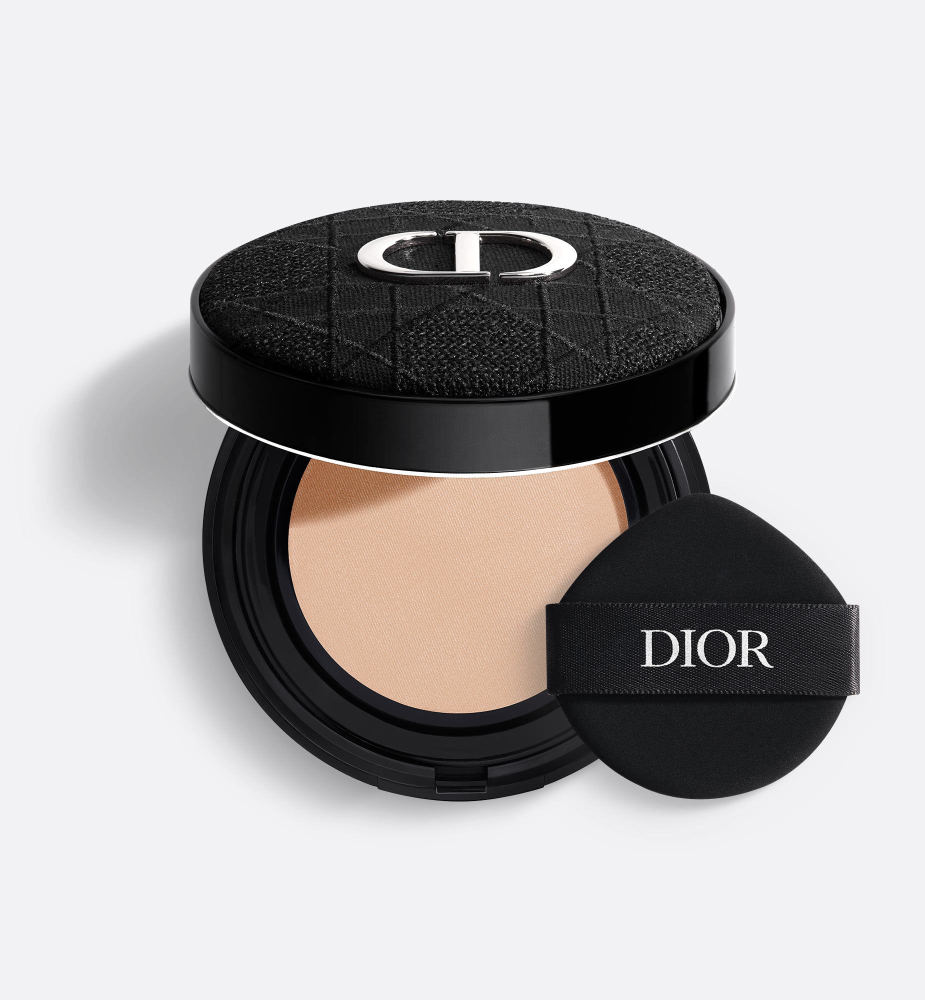 ファンデーション Dior Forever Hydra Glow Cushion 12g 1N DIOR Forever Hydra Glow Cushion Foundation Refill 12g SPF50